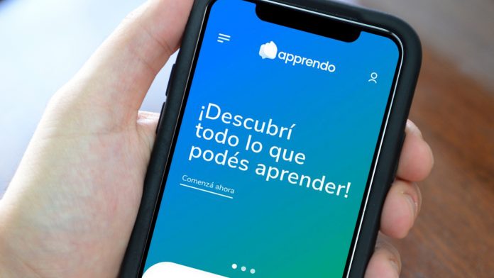 La joven emprendedora que buscaba un libro y desarrolló una aplicación educativa