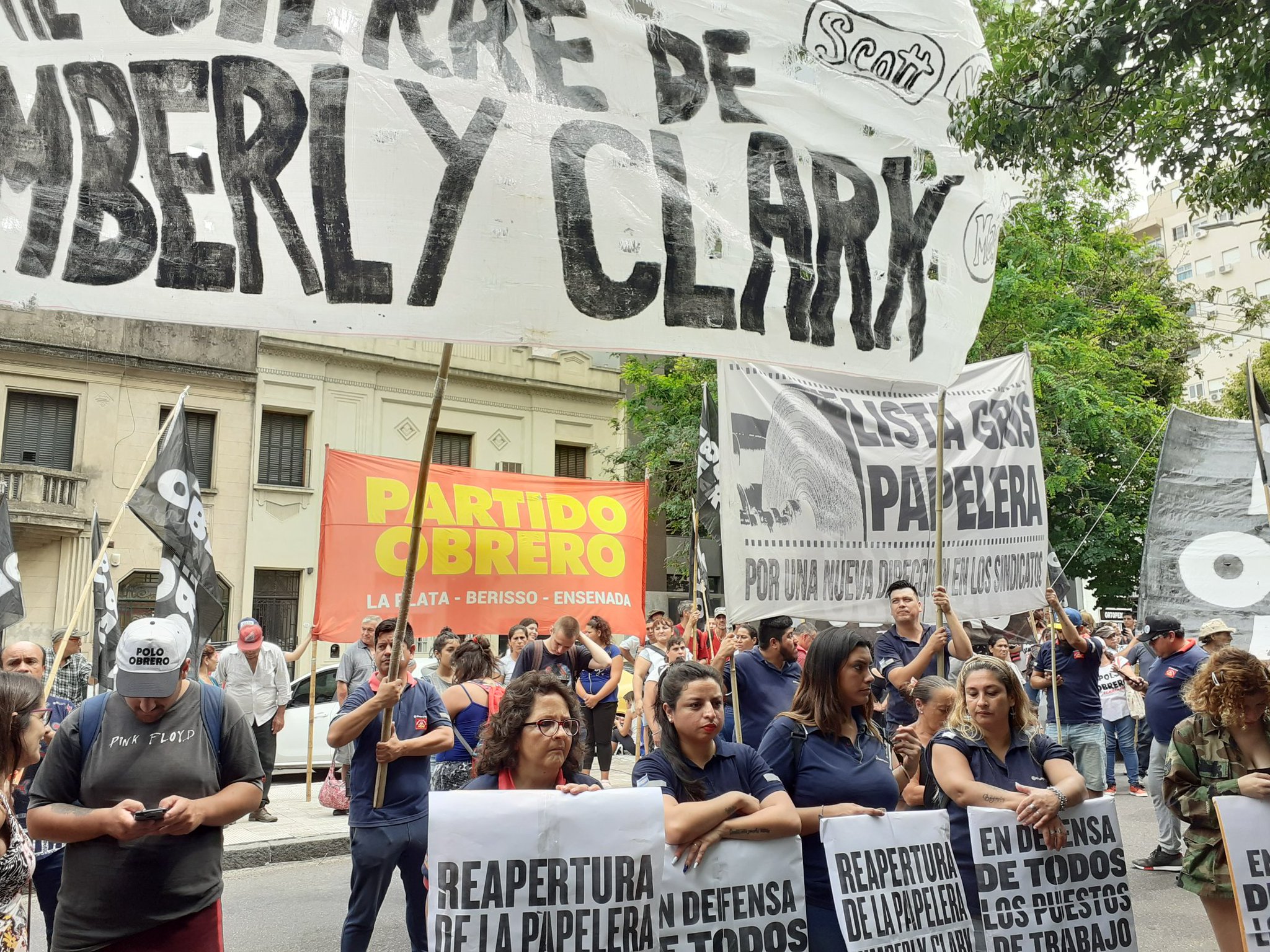 Kimberly Clark: protesta ante el Ministerio de Producción bonaerense