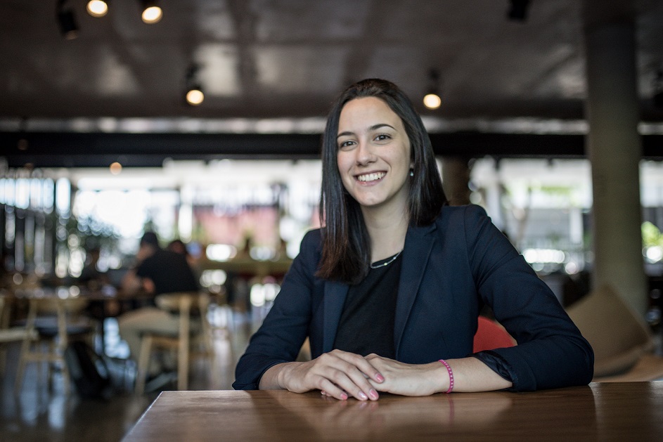 Verónica Silva, la joven que creó una app para promover la educación