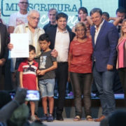 Kicillof presentó programa de regularización dominial en Adrogué