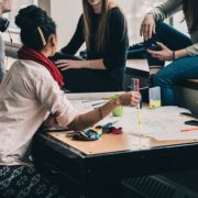 Relanzan el programa de Escuelas Populares de Género y Diversidad