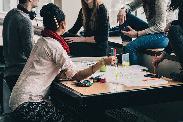 Relanzan el programa de Escuelas Populares de Género y Diversidad