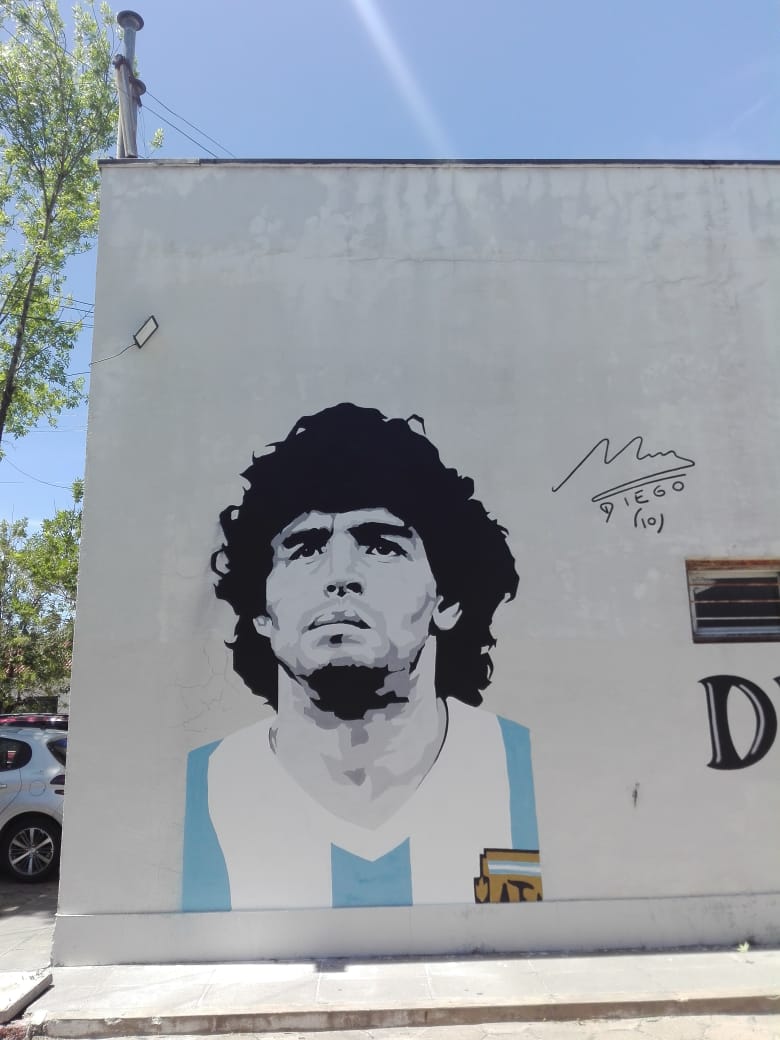 Diego Maradona: el mural para el Diez en el lugar exacto donde nació