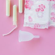 El costo de menstruar: se necesitan hasta cuatro mil pesos por año para productos menstruales