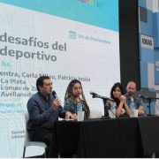 Docentes y periodistas expusieron sobre el periodismo deportivo desde la universidad pública