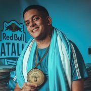 Klan ganó la Red Bull Batalla de los Gallos: quién es el rapero de Glew que vivió tres años en la calle y ahora es el nuevo campeón nacional de freestyle