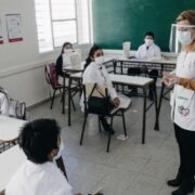 Vuelta a clases: preocupaciones y expectativas de los docentes para este año