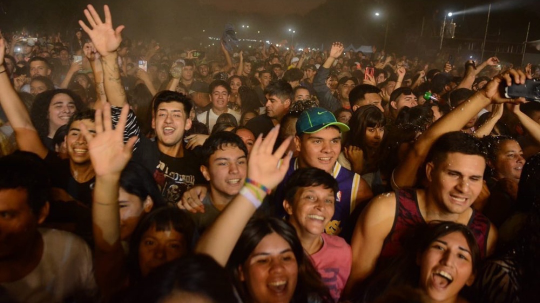 Una noche a puro carnaval en Lomas de Zamora