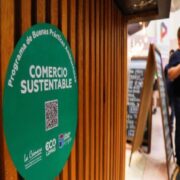 Comercios “sustentables” en Lomas de Zamora: reciclan botellas, separan residuos y cuidan la energía