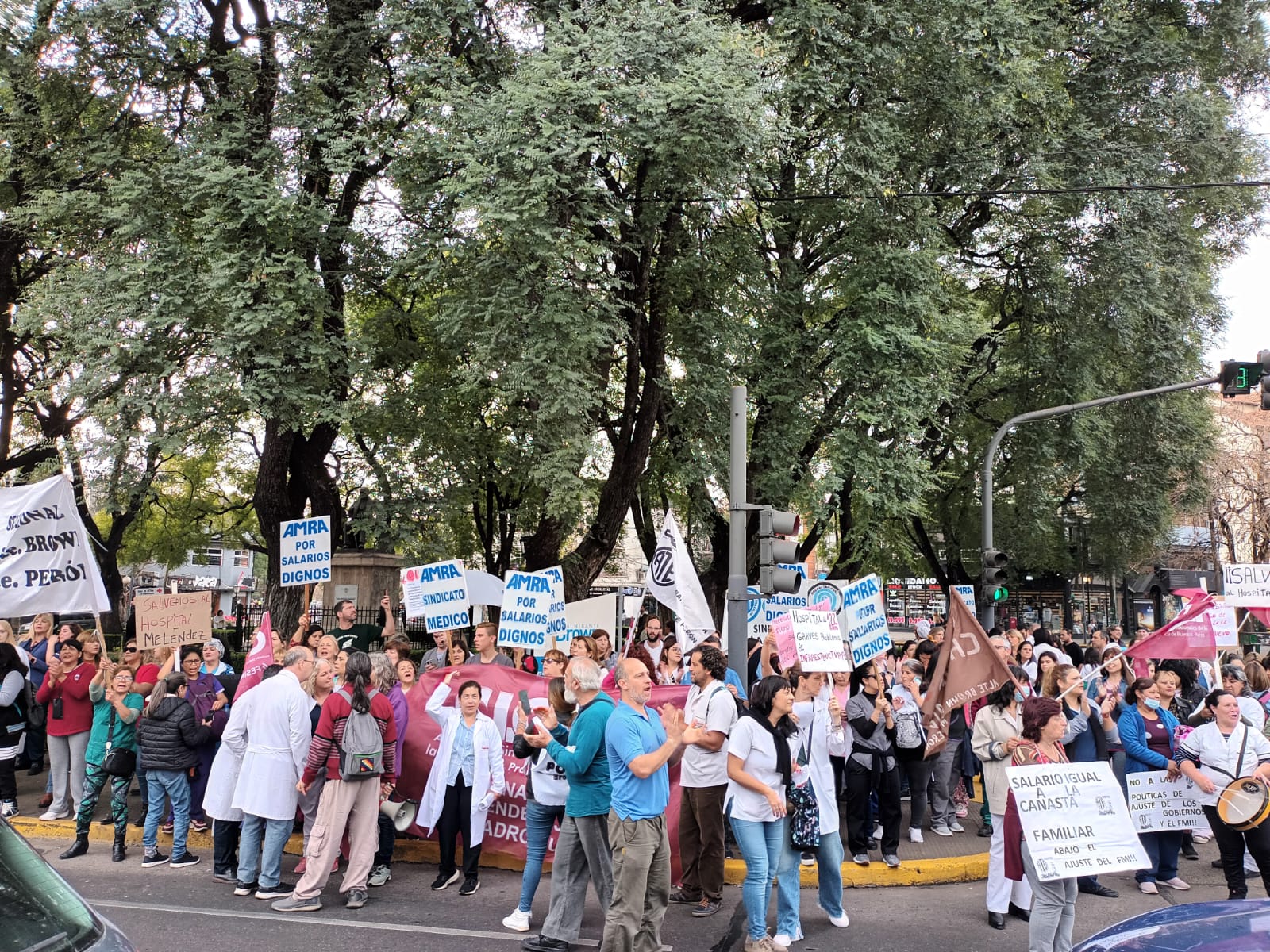 Hospital Lucio Meléndez de Adrogué: los trabajadores exigen soluciones ante el riesgo de derrumbe del edificio