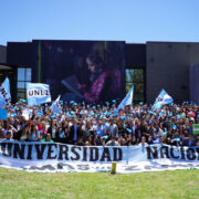 La comunidad educativa de la UNLZ realizó un acto en defensa de la educación pública y gratuita