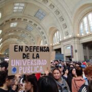 Paro docente universitario y “estado de alerta” ante la amenaza de un nuevo veto presidencial