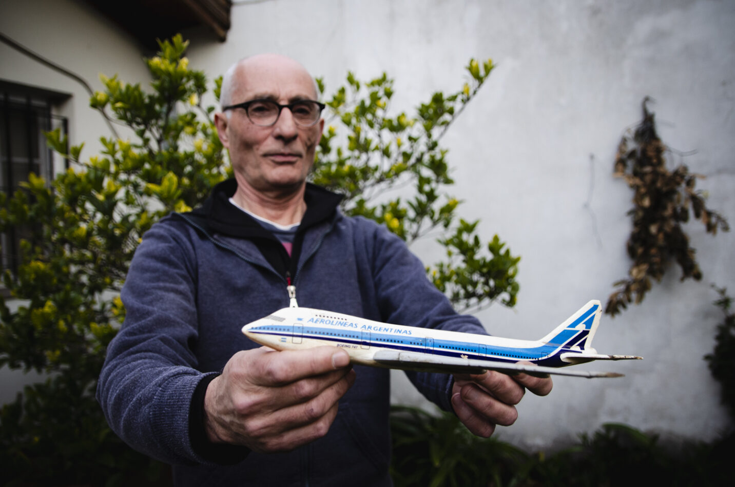 El testigo del cielo: después de 45 años de servicio, “Lopecito” de Escalada tuvo su última jornada en Aerolíneas