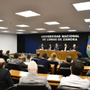 Firma histórica: la UNLZ escrituró las tierras de su campus