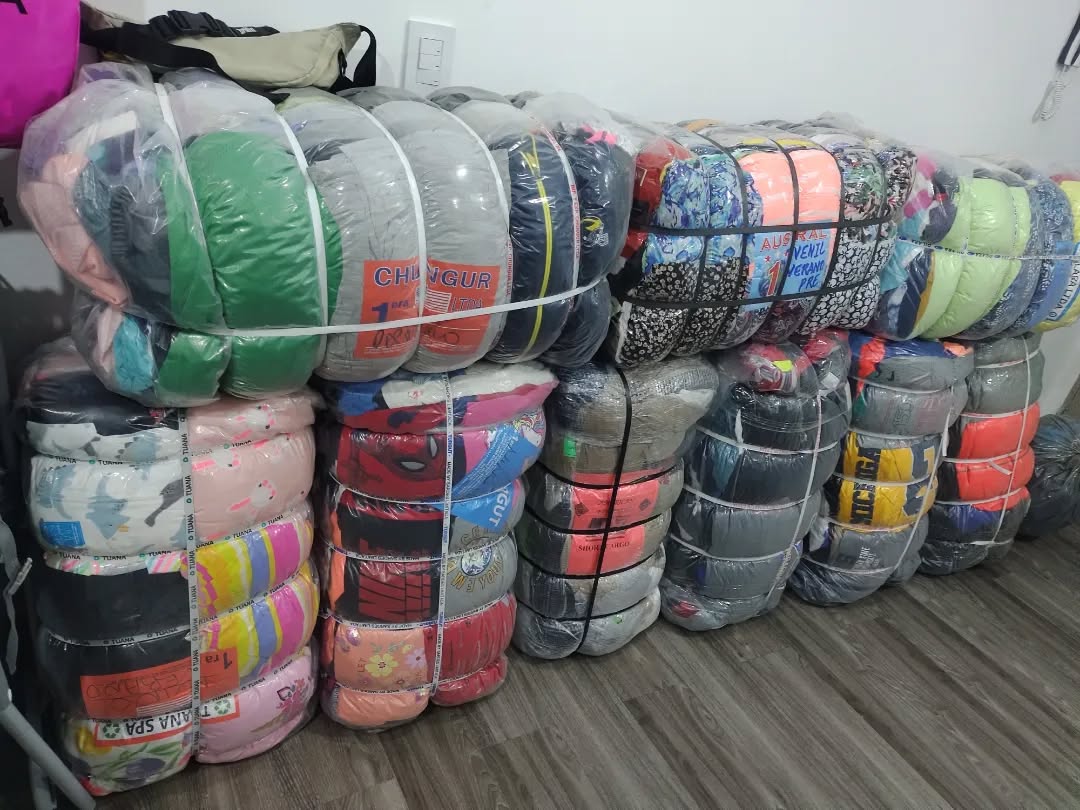 Fardos de ropa: una modalidad que golpea a las ferias y mayoristas