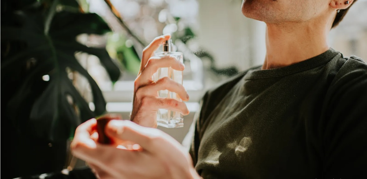 ¿Qué hay detrás del furor de lxs adolescentes por los perfumes?