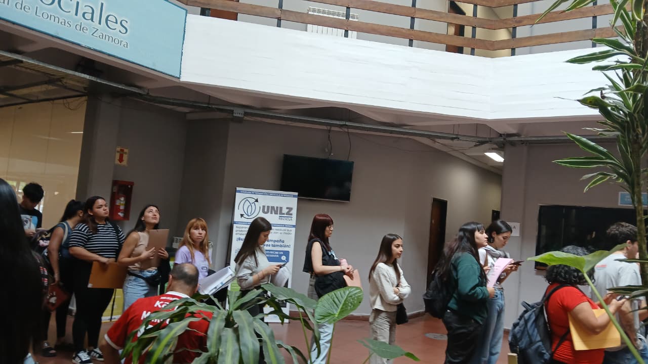 Así se vive la preinscripción en Sociales UNLZ