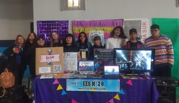 Chequeadores escolares: verifican mentiras en redes sociales y publican consejos para no caer en engaños