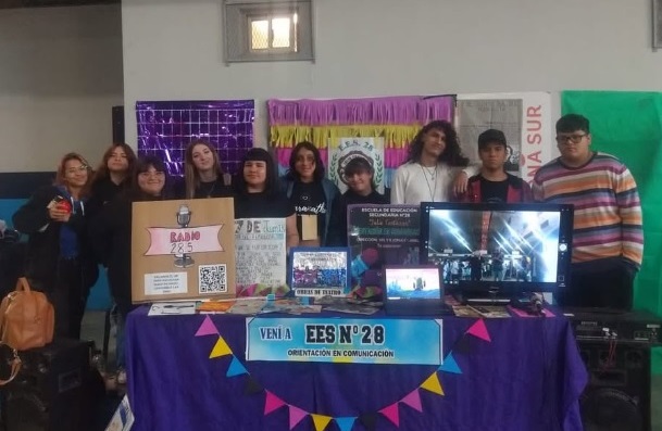 Chequeadores escolares: verifican mentiras en redes sociales y publican consejos para no caer en engaños