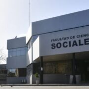 En Sociales de la UNLZ realizan un mosaico colectivo a 50 años del golpe militar