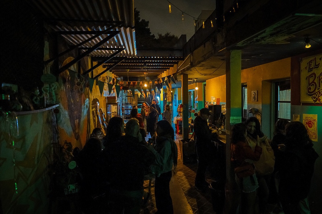 El cierre del Barrio Cultural, «refugio de voces e identidades» de Escalada