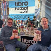 «100 historias asombrosas de los Mundiales», un libro sobre goles, cábalas y disputas en casi 100 años del torneo