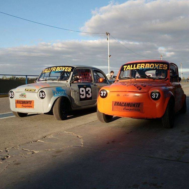 La pasión de correr a 170 kilómetros por hora arriba de un Fiat 600