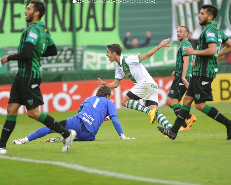 Banfield lo dio vuelta y festejó ante San Martín