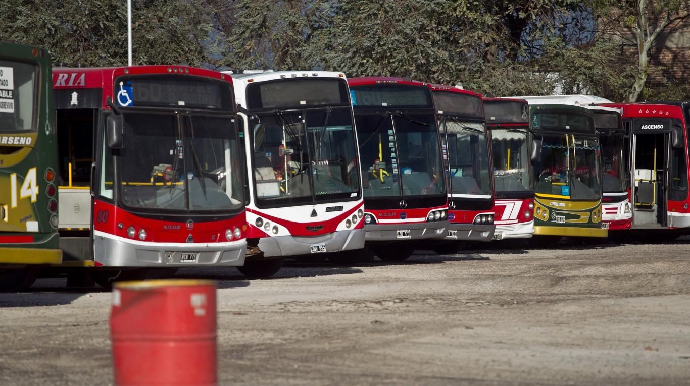 Paro de colectivos, marcha y reclamo por mayor seguridad