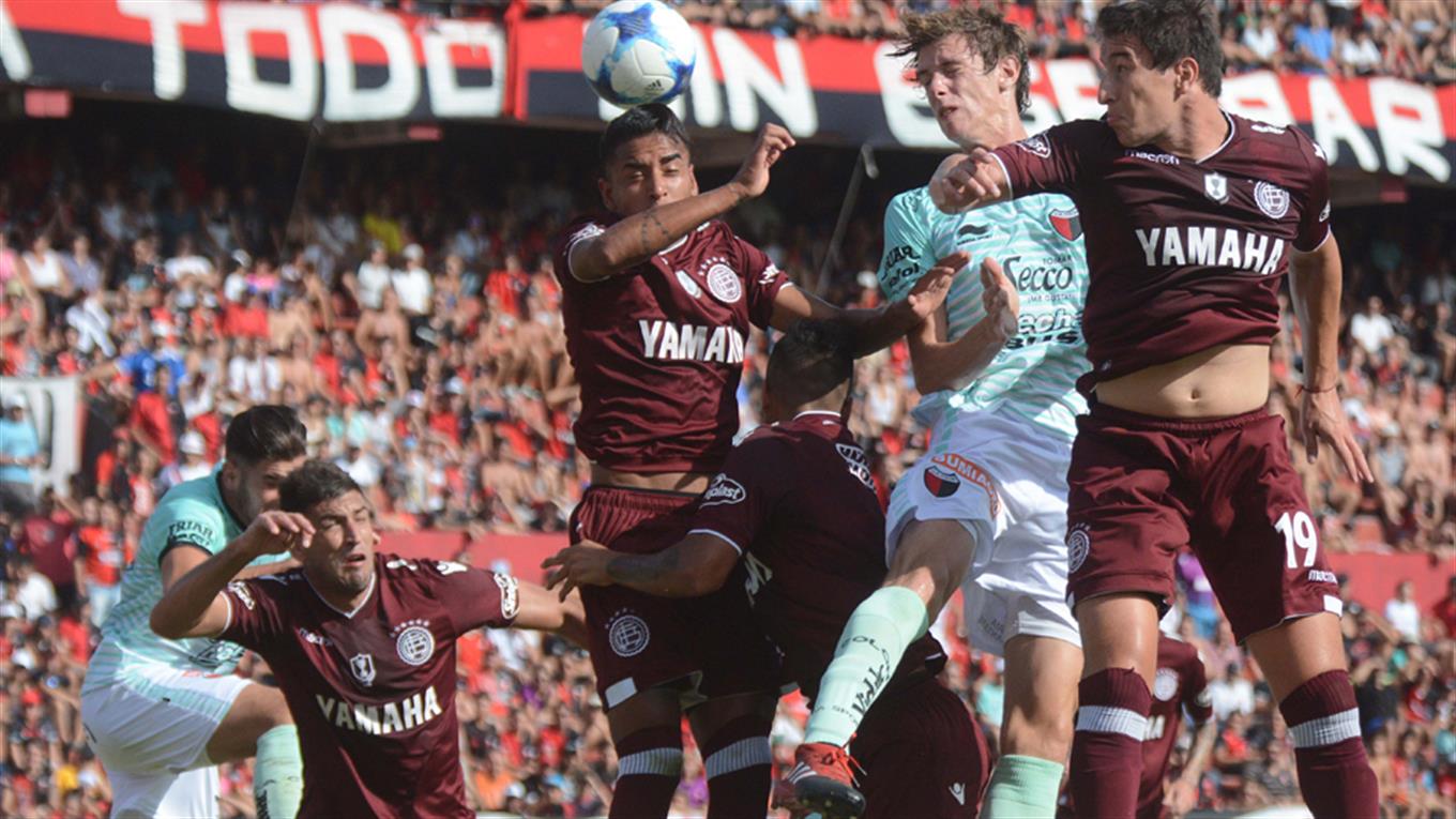 Lanús volvió a perder y quedó lejos de la punta