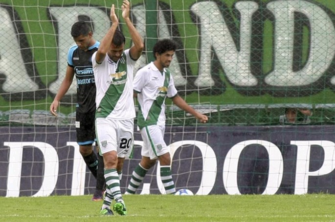 Banfield venció a Belgrano y dejó atrás la derrota del clásico