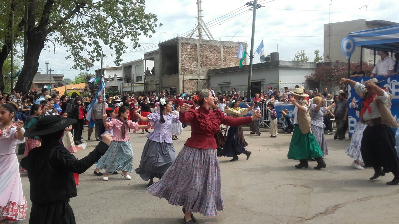 Con un gran desfile tradicionalista, Glew celebró su aniversario