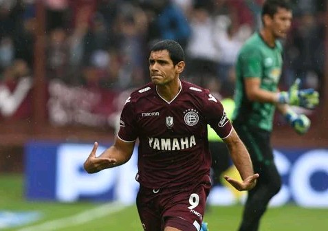 Lanús se quedó con el clásico en un partidazo