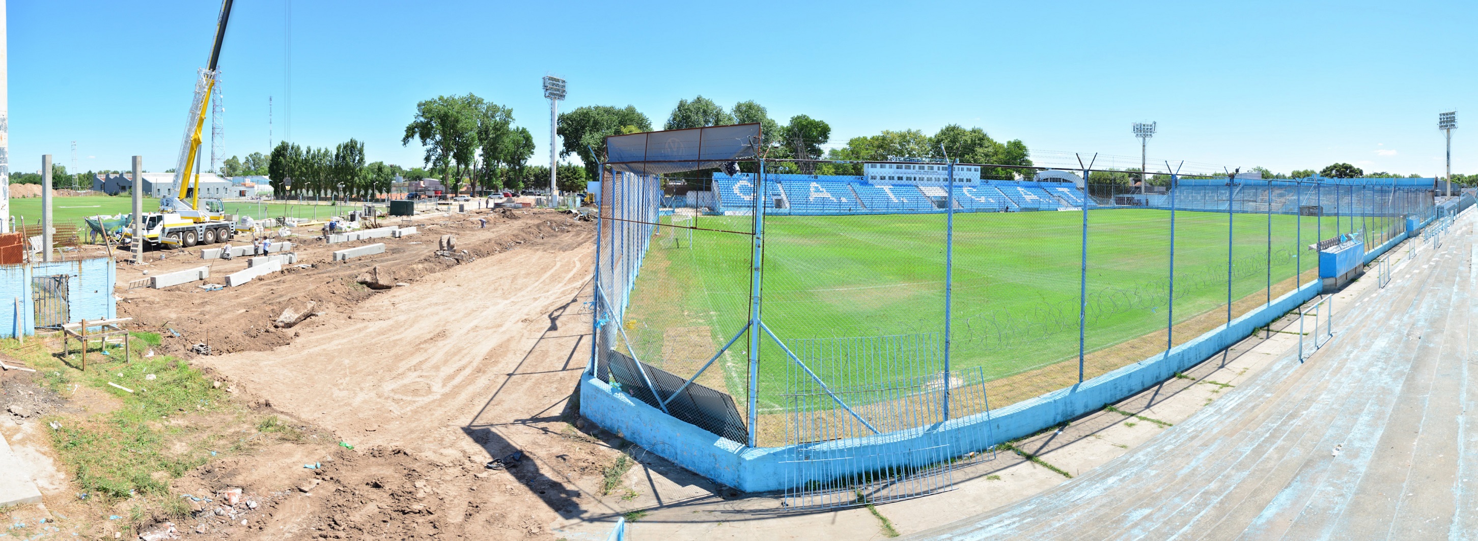 Comenzó a instalarse la nueva tribuna en el Beranger