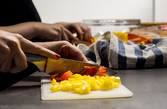 La mujer cocina en el 71 por ciento de los hogares