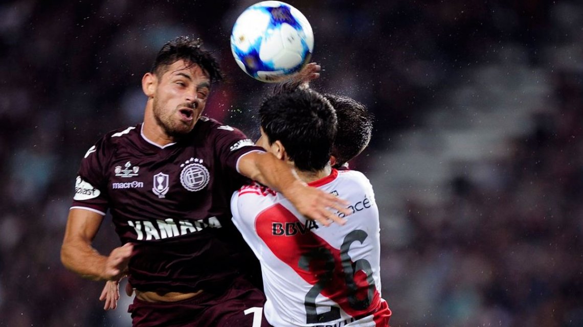 Lanús no logró hacer pie en el Monumental