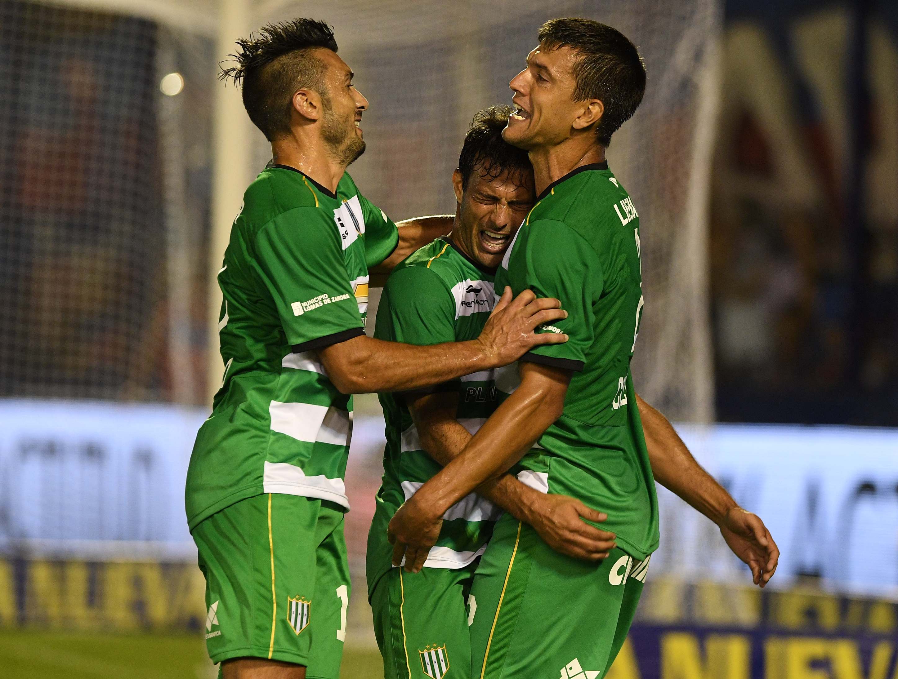 Banfield empezó la temporada con una victoria