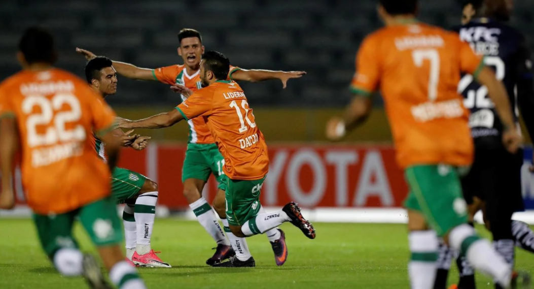 Banfield dio el gran golpe y pasó de fase en la Libertadores