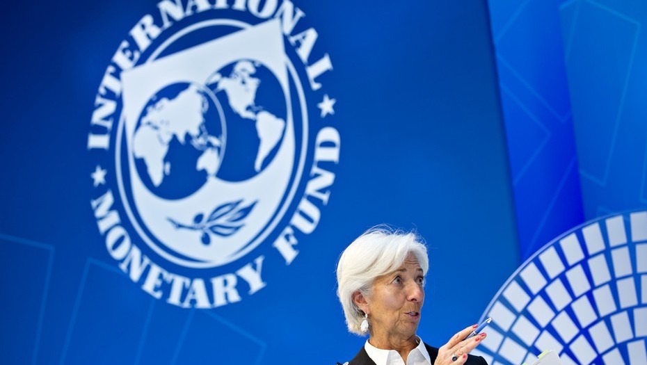 Bajo la sombra del FMI