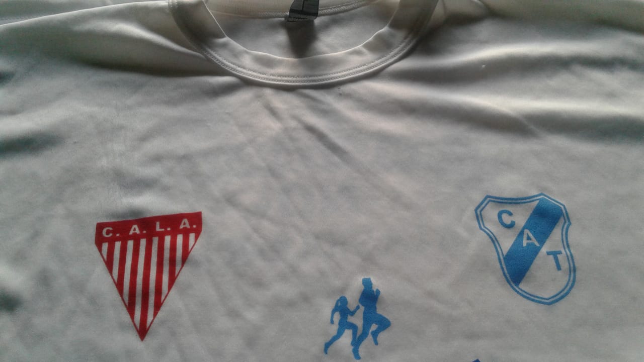 Los Andes y Temperley juntos: la camiseta “imposible” que fue un gran mensaje