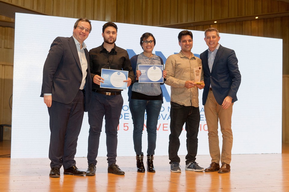 Distinguen a científico lomense por desarrollo innovador