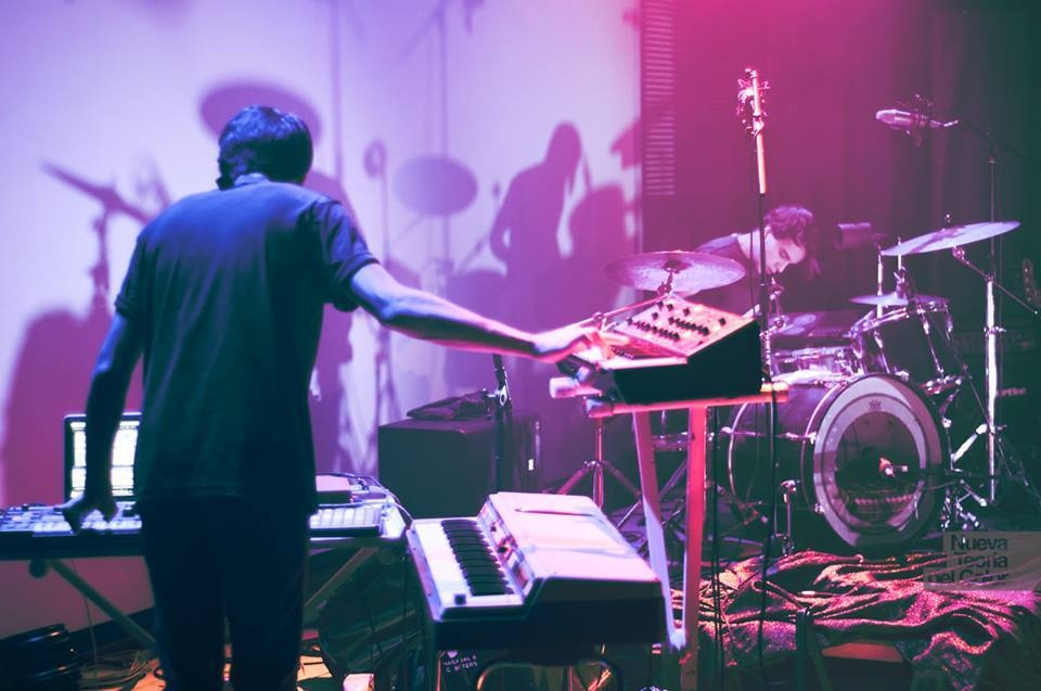 Aoutló, vanguardia y Conurbano