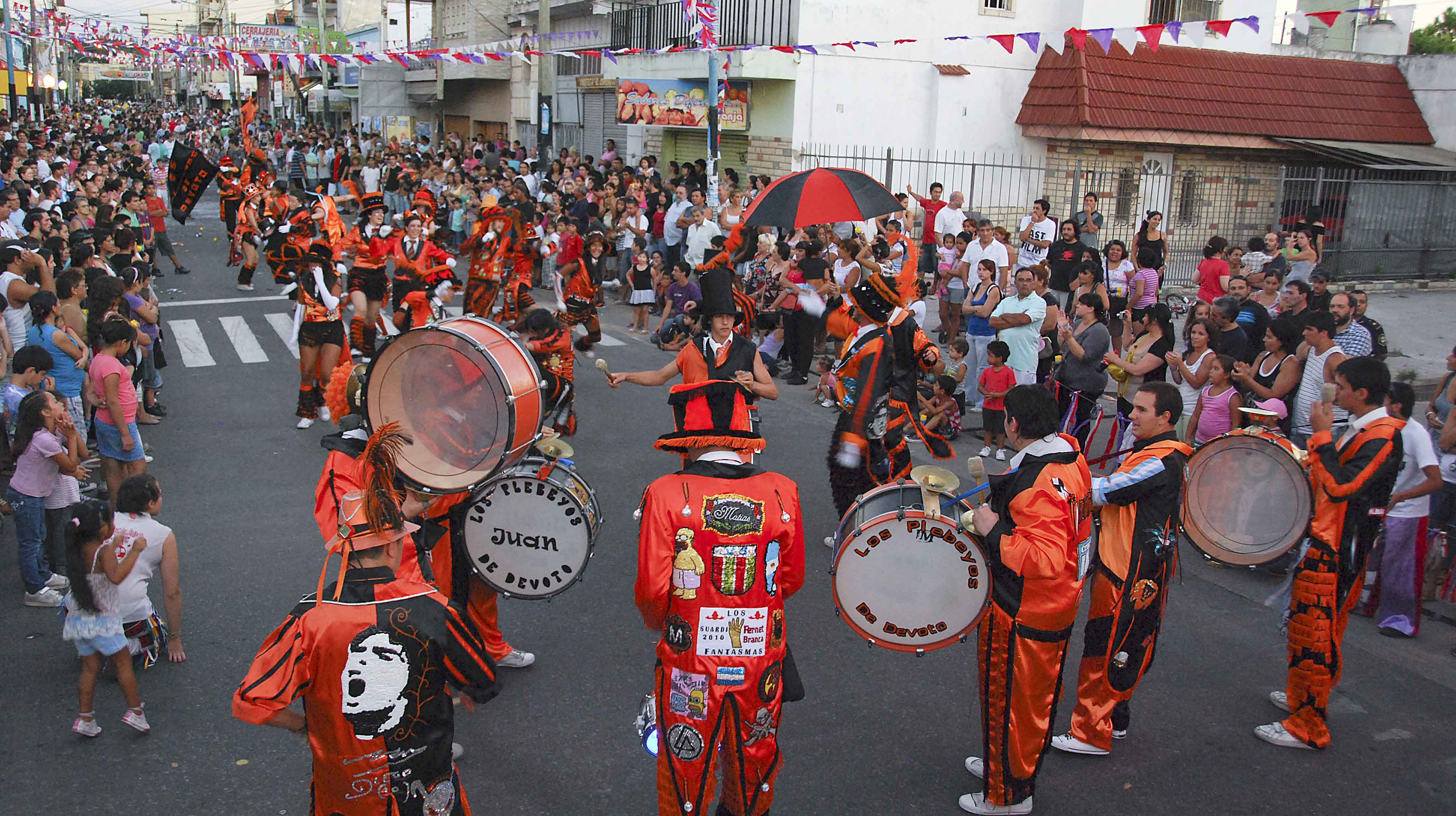 Arrancaron los carnavales