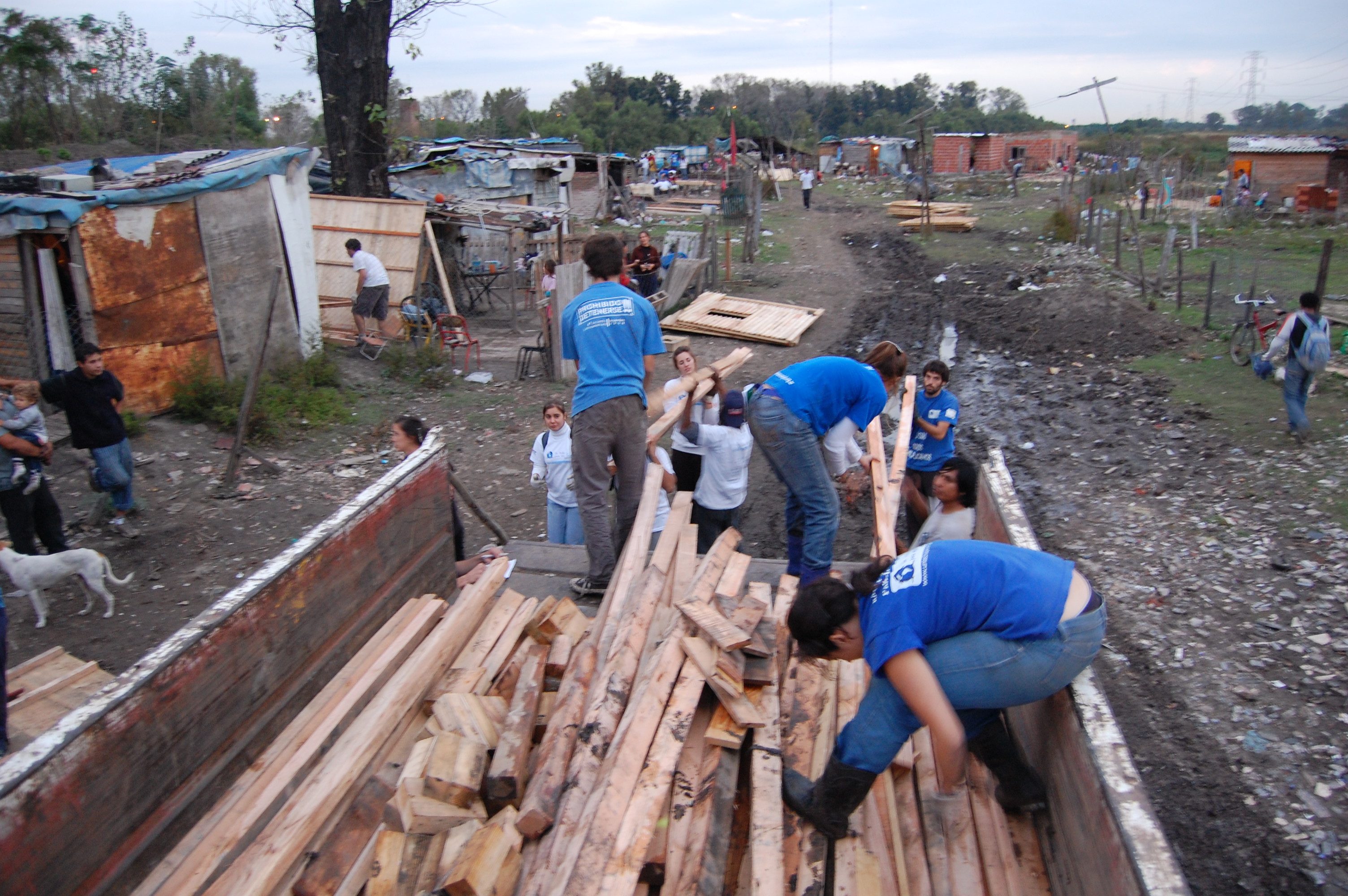 “Un techo para mi país” ya tiene 30 mil firmas y busca más para construir 200 casas
