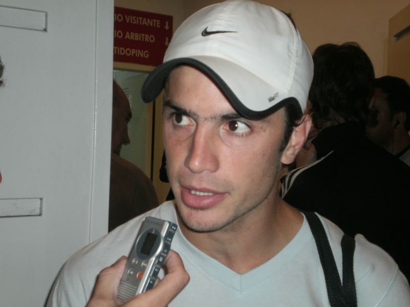 «Lo Primordial es levantar el nivel»