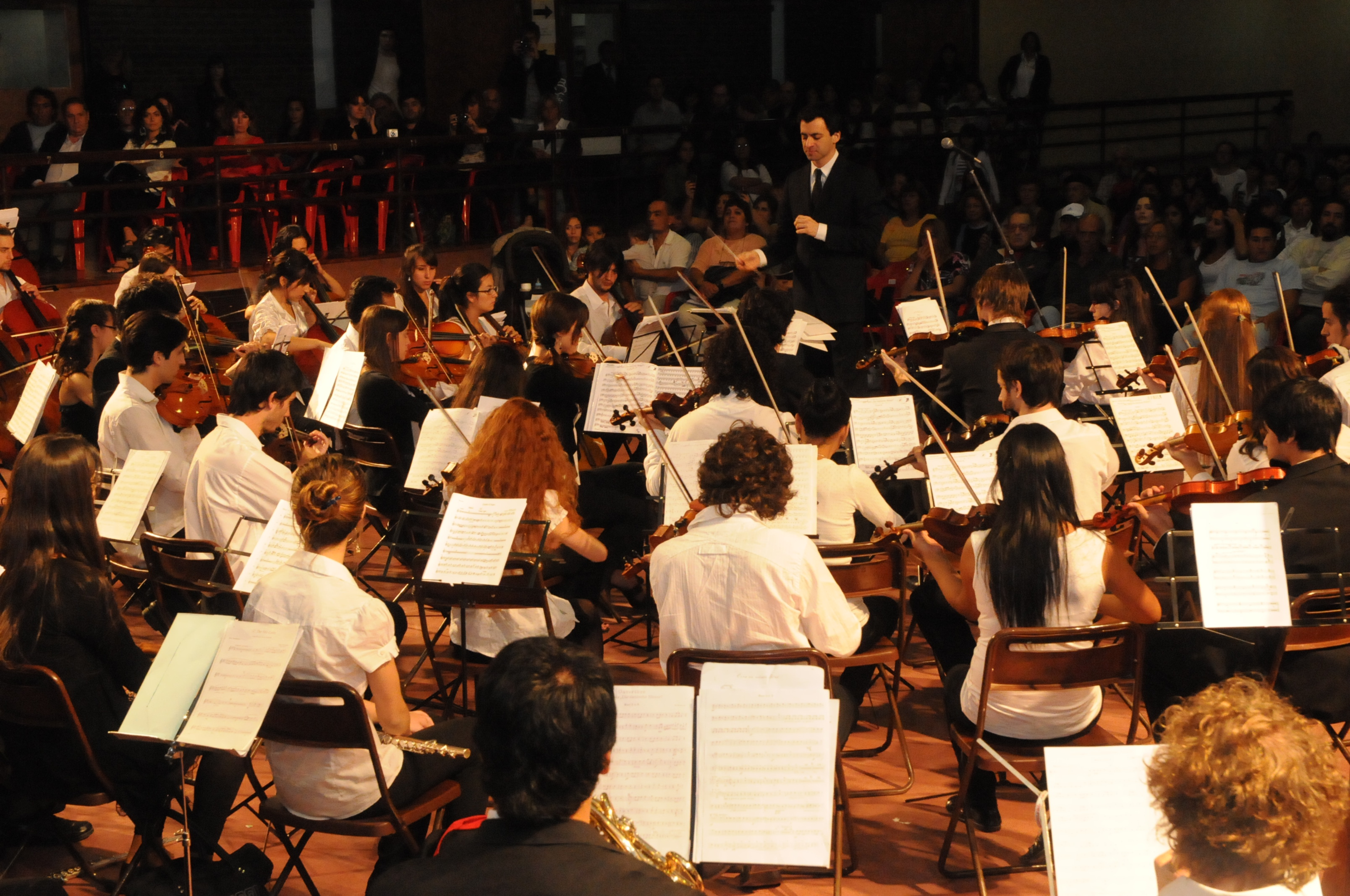 Se crearán tres orquestas juveniles