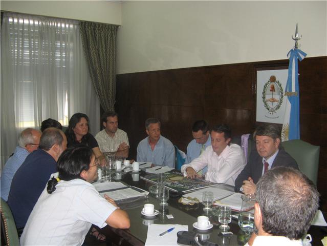 Reclaman la creación de un polideportivo público y de acceso gratuito en Temperley