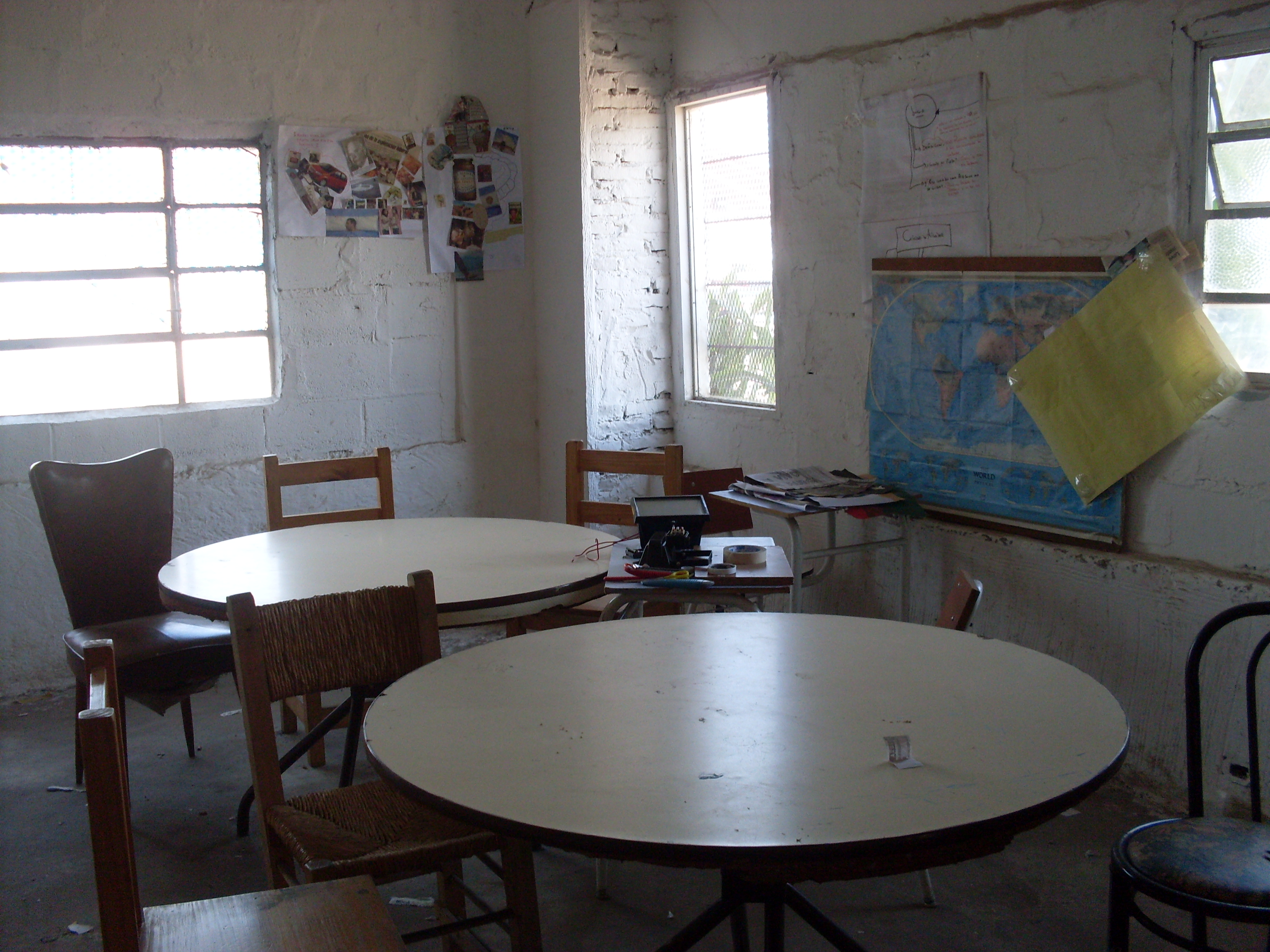 Vacantes para la educación popular