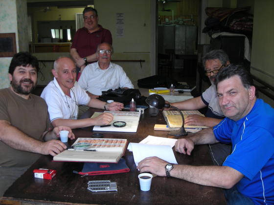 Filatelia: una actividad que resiste y cumple años en la zona sur