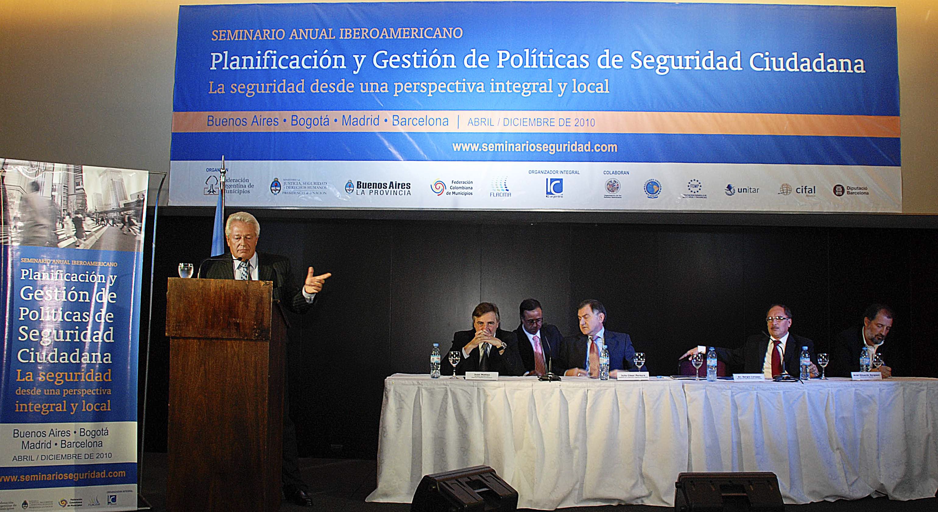 Funcionarios municipales se forman sobre seguridad